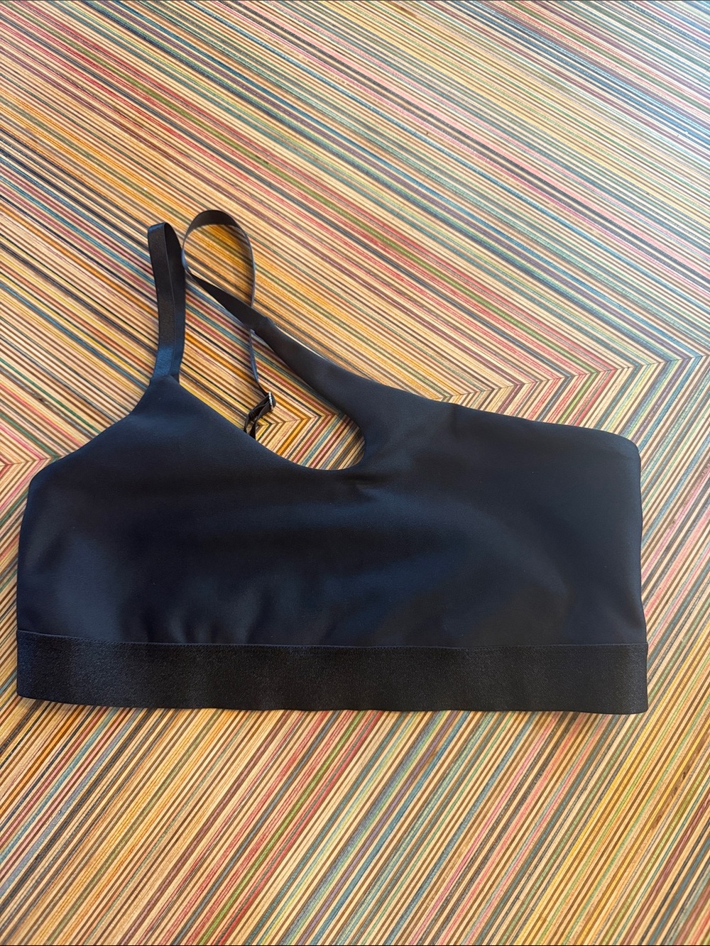 ALO Yoga Black Cutout Asymmetric Sports Bra